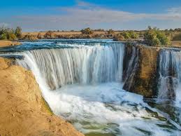 Waterfalls and dunes at Wadi El Rayan, Fayoum